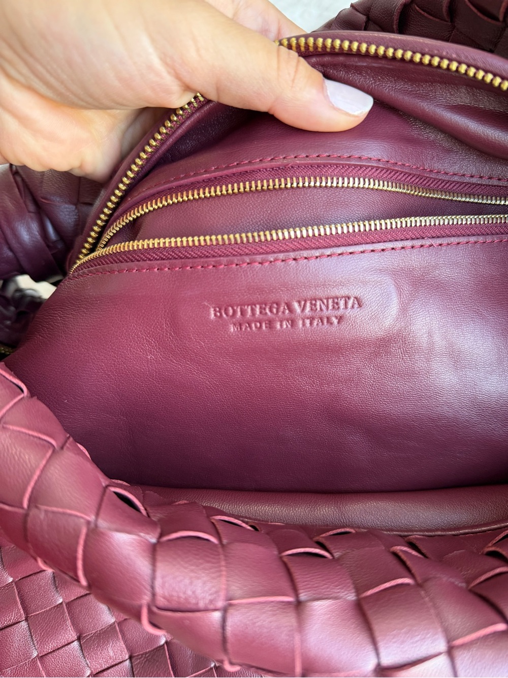 BOTTEGA VENETA Jodie medium Barolo Leather Shoulder Bag - Picture 3 of 10